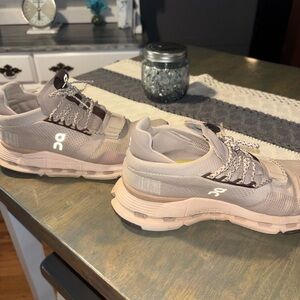 On Running Light Gray Sneakers